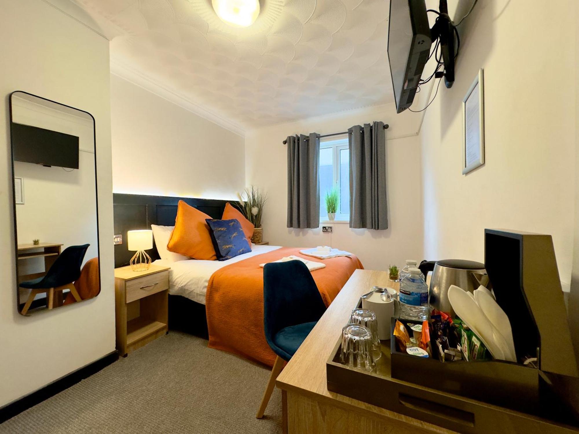 Coastal Park Accommodation Llanelli Extérieur photo
